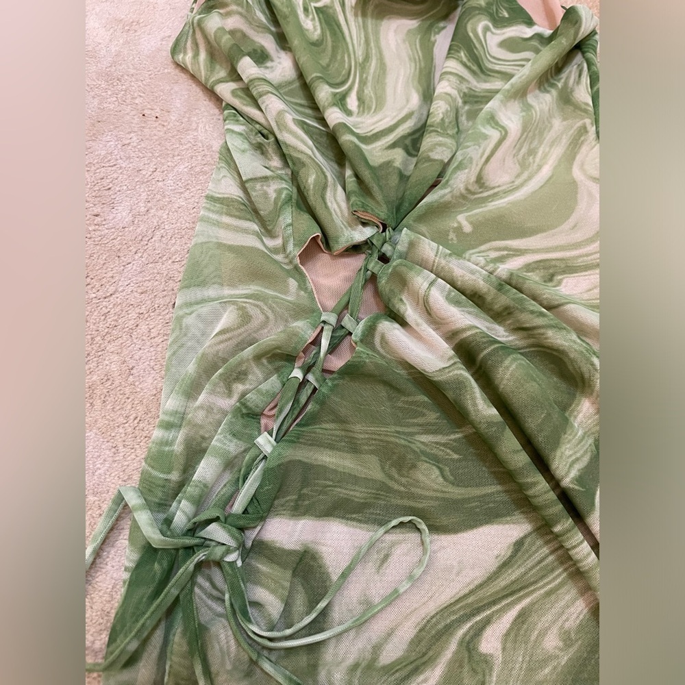 Naked Wardrobe NWT lime green white swirl cutout mini dress women’s size XL - Picture 4 of 6